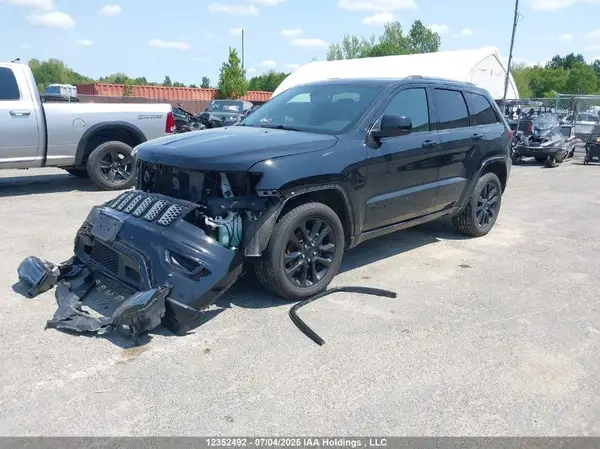 1C4RJFAG3LC435813 2020 JEEP GRAND CHEROKEE - Image 2