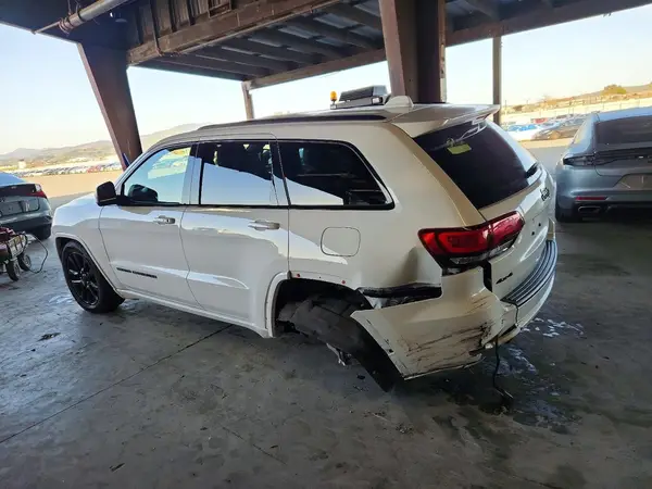 1C4RJFAG3MC651940 2021 JEEP GRAND CHEROKEE - Image 2