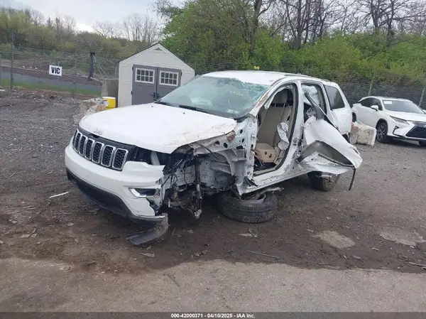 1C4RJFAG3NC175125 2022 JEEP GRAND CHEROKEE - Image 2