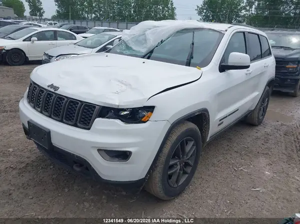 1C4RJFAG4HC615633 2017 JEEP GRAND CHEROKEE - Image 2