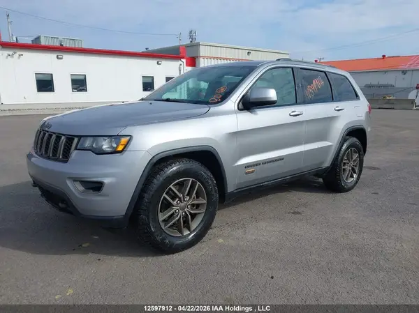 1C4RJFAG4HC693863 2017 JEEP GRAND CHEROKEE - Image 2