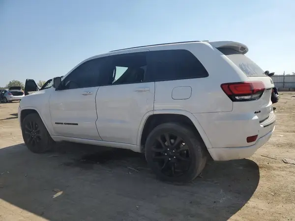 1C4RJFAG4HC701623 2017 JEEP GRAND CHEROKEE - Image 2