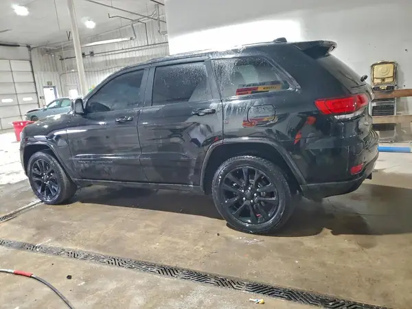1C4RJFAG4HC714484 2017 JEEP GRAND CHEROKEE - Image 2