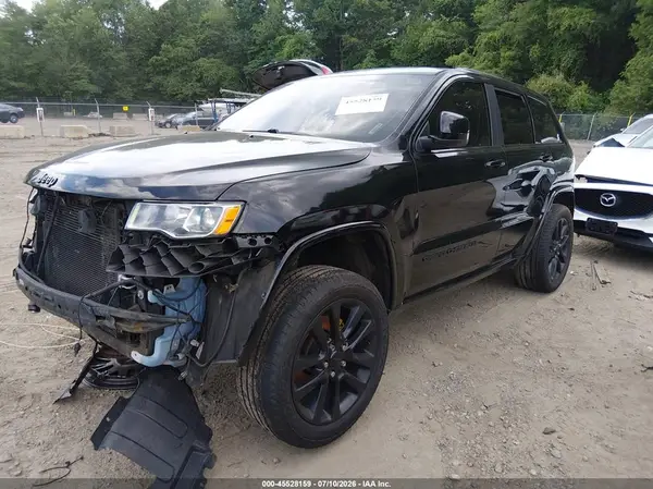 1C4RJFAG4HC758484 2017 JEEP GRAND CHEROKEE - Image 2