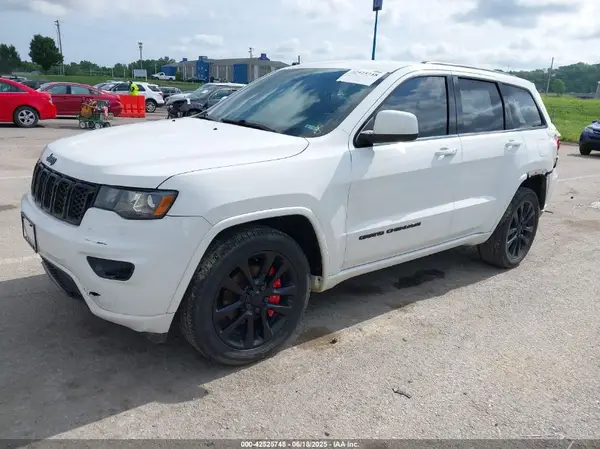1C4RJFAG4HC864739 2017 JEEP GRAND CHEROKEE - Image 2
