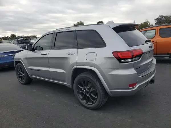 1C4RJFAG4HC864949 2017 JEEP GRAND CHEROKEE - Image 2