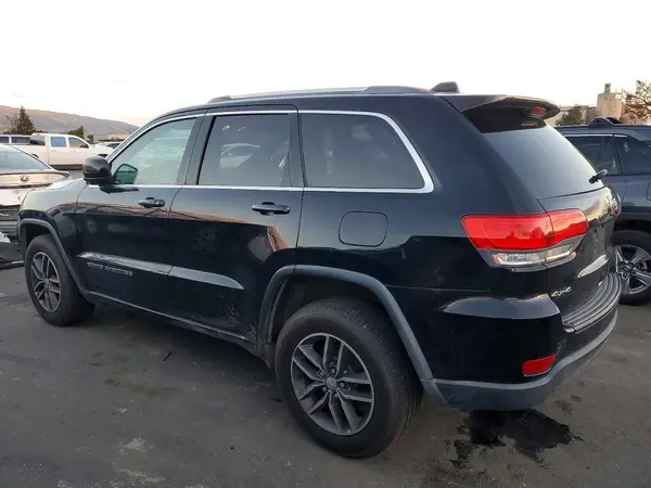 1C4RJFAG4HC866734 2017 JEEP GRAND CHEROKEE - Image 2