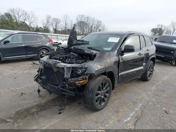 1C4RJFAG4HC875126 2017 JEEP GRAND CHEROKEE - Image 2