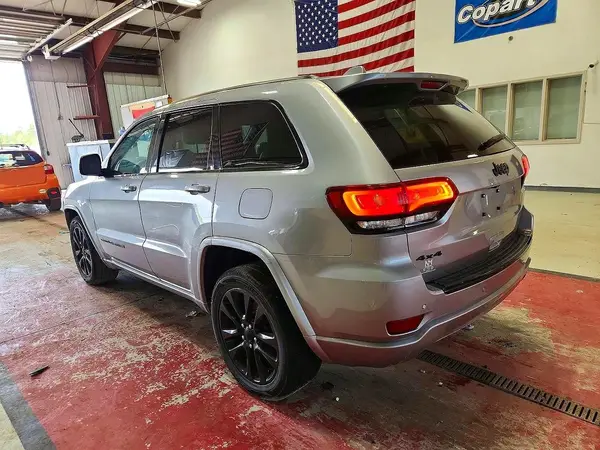 1C4RJFAG4HC926866 2017 JEEP GRAND CHEROKEE - Image 2