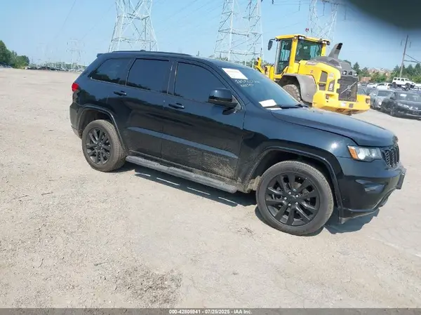 1C4RJFAG4JC105563 2018 JEEP GRAND CHEROKEE - Image 1