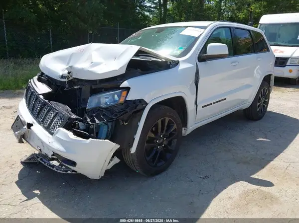 1C4RJFAG4JC120550 2018 JEEP GRAND CHEROKEE - Image 2