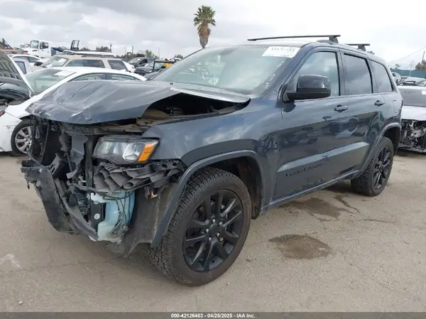 1C4RJFAG4JC122282 2018 JEEP GRAND CHEROKEE - Image 2