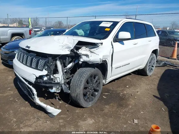 1C4RJFAG4JC157713 2018 JEEP GRAND CHEROKEE - Image 2