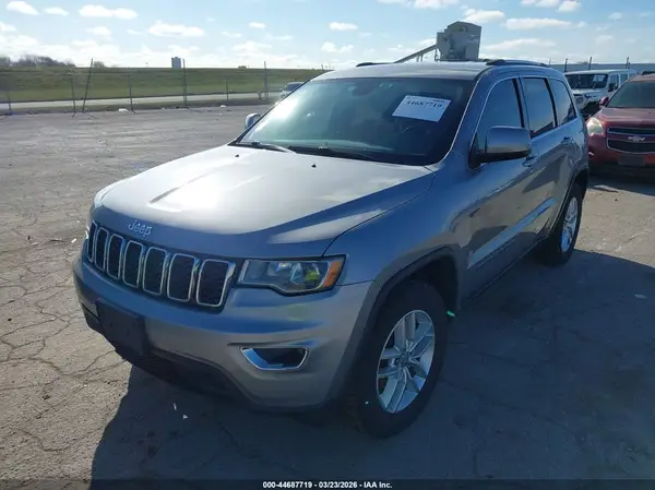 1C4RJFAG4JC251817 2018 JEEP GRAND CHEROKEE - Image 2