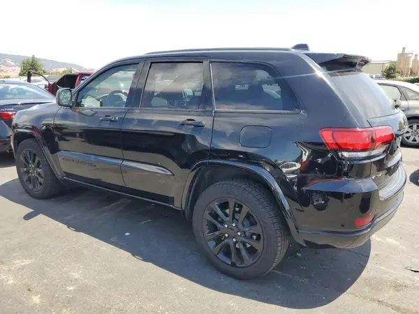 1C4RJFAG4JC268388 2018 JEEP GRAND CHEROKEE - Image 2