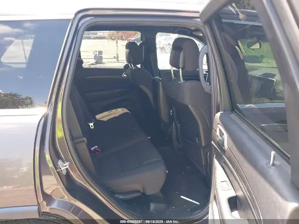 1C4RJFAG4JC378065 2018 JEEP GRAND CHEROKEE - Image 8