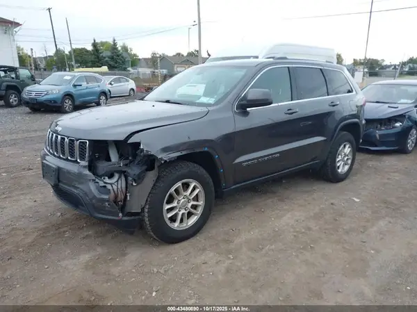 1C4RJFAG4JC382455 2018 JEEP GRAND CHEROKEE - Image 2