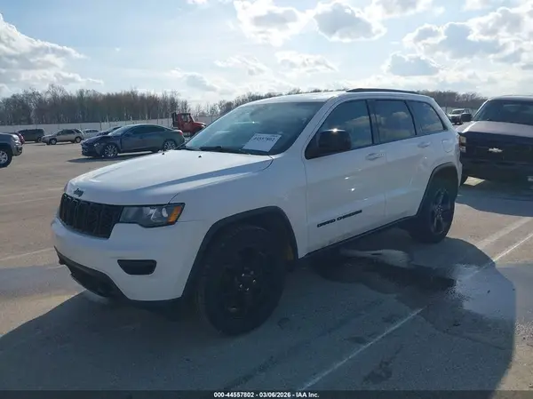 1C4RJFAG4JC384027 2018 JEEP GRAND CHEROKEE - Image 2