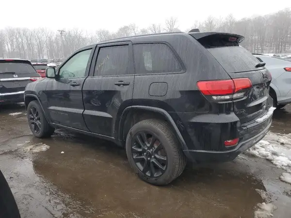 1C4RJFAG4JC394105 2018 JEEP GRAND CHEROKEE - Image 2