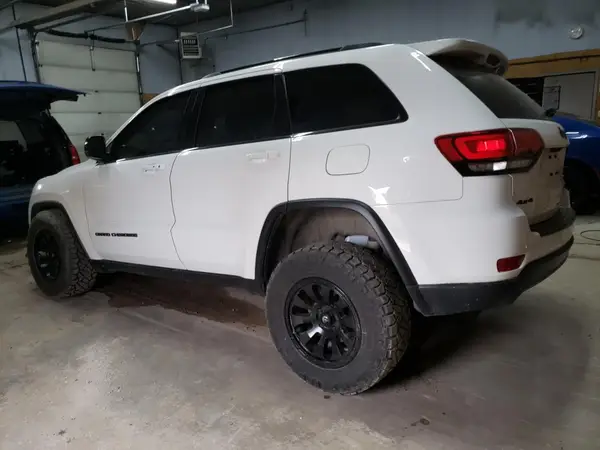 1C4RJFAG4JC488260 2018 JEEP GRAND CHEROKEE - Image 2