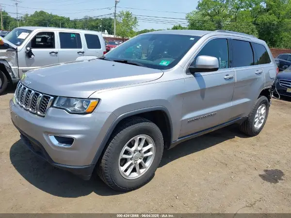 1C4RJFAG4JC504649 2018 JEEP GRAND CHEROKEE - Image 2