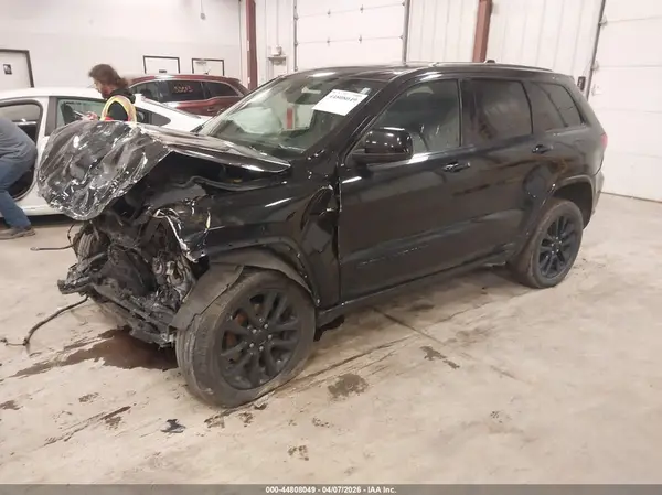 1C4RJFAG4KC677928 2019 JEEP GRAND CHEROKEE - Image 2