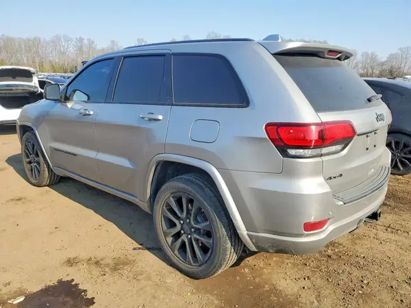 1C4RJFAG4KC703640 2019 JEEP GRAND CHEROKEE - Image 2