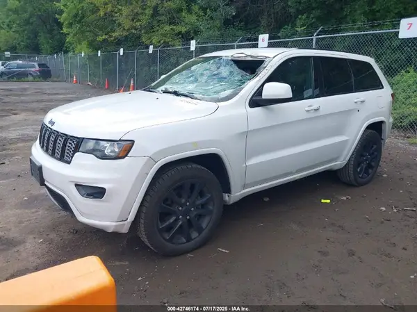1C4RJFAG4KC802362 2019 JEEP GRAND CHEROKEE - Image 2