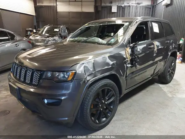1C4RJFAG4LC105758 2020 JEEP GRAND CHEROKEE - Image 2