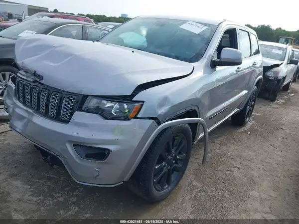 1C4RJFAG4LC116551 2020 JEEP GRAND CHEROKEE - Image 2