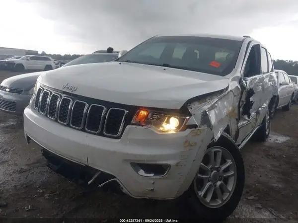 1C4RJFAG4LC179505 2020 JEEP GRAND CHEROKEE - Image 2