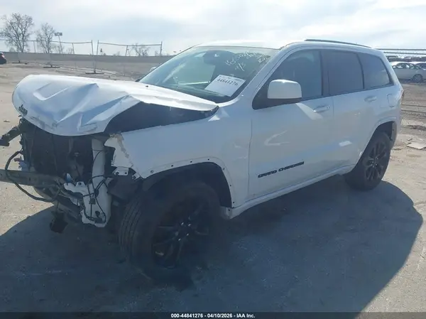 1C4RJFAG4LC241212 2020 JEEP GRAND CHEROKEE - Image 2