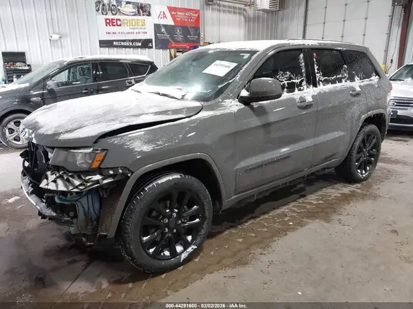 1C4RJFAG4LC298932 2020 JEEP GRAND CHEROKEE - Image 2