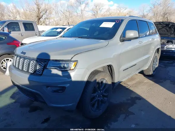 1C4RJFAG4LC409026 2020 JEEP GRAND CHEROKEE - Image 2