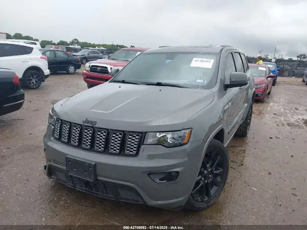1C4RJFAG4MC690570 2021 JEEP GRAND CHEROKEE - Image 2