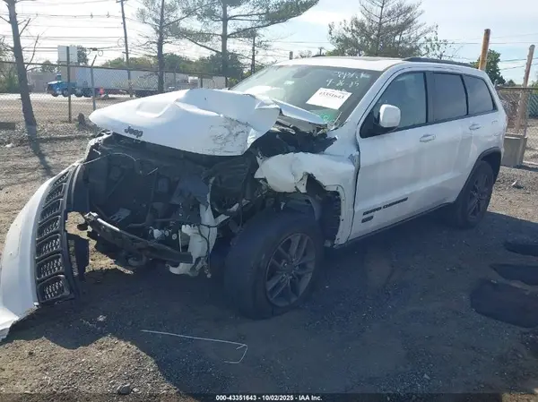 1C4RJFAG5GC427914 2016 JEEP GRAND CHEROKEE - Image 2