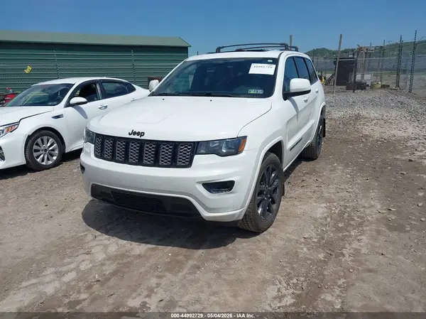 1C4RJFAG5HC700349 2017 JEEP GRAND CHEROKEE - Image 2