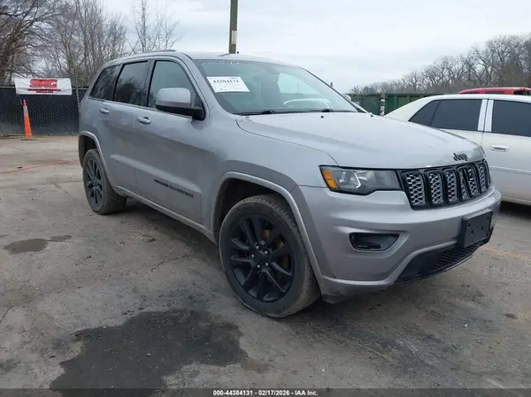 1C4RJFAG5HC738261 2017 JEEP GRAND CHEROKEE - Image 1