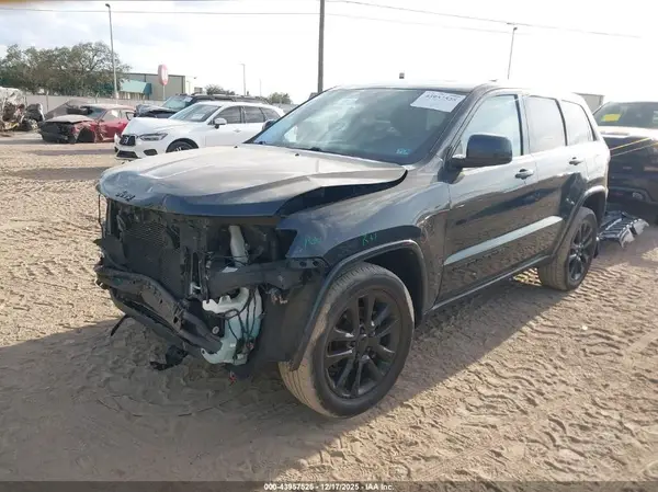 1C4RJFAG5HC767291 2017 JEEP GRAND CHEROKEE - Image 2