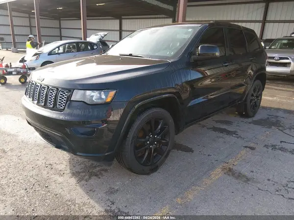 1C4RJFAG5HC768036 2017 JEEP GRAND CHEROKEE - Image 2