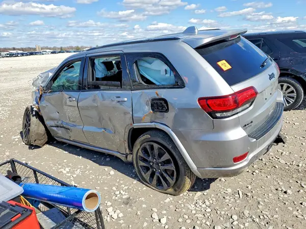 1C4RJFAG5HC792417 2017 JEEP GRAND CHEROKEE - Image 2