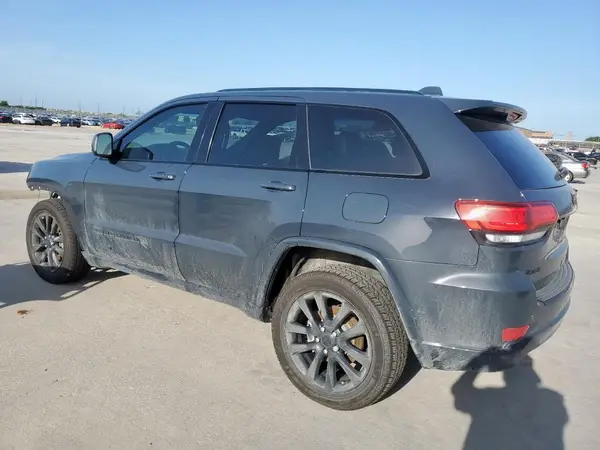 1C4RJFAG5HC889813 2017 JEEP GRAND CHEROKEE - Image 2