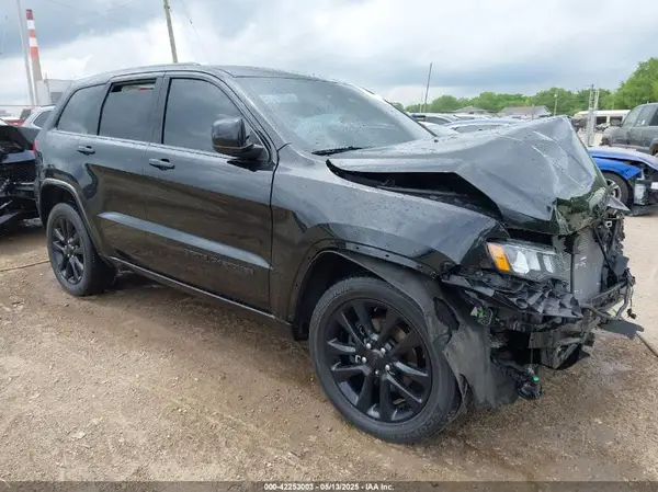 1C4RJFAG5HC892582 2017 JEEP GRAND CHEROKEE - Image 1