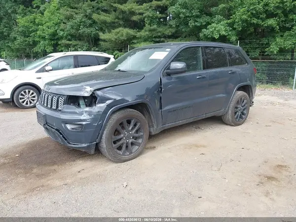 1C4RJFAG5HC922079 2017 JEEP GRAND CHEROKEE - Image 2