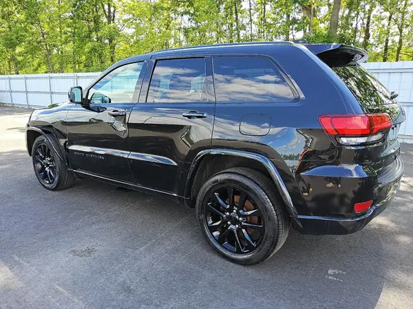 1C4RJFAG5HC922129 2017 JEEP GRAND CHEROKEE - Image 2
