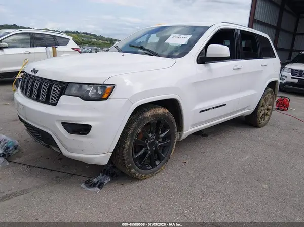 1C4RJFAG5HC925077 2017 JEEP GRAND CHEROKEE - Image 2