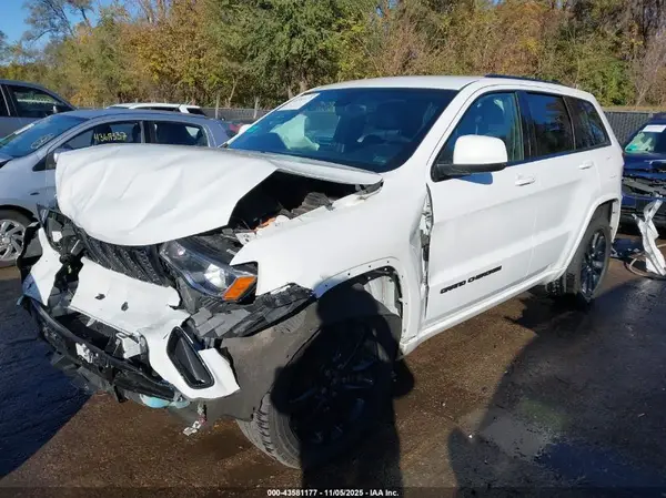 1C4RJFAG5HC951615 2017 JEEP GRAND CHEROKEE - Image 2