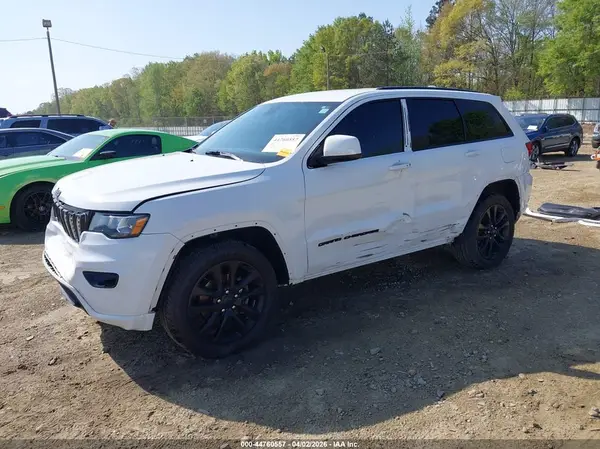 1C4RJFAG5JC102767 2018 JEEP GRAND CHEROKEE - Image 2