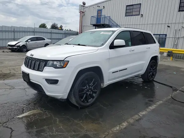 1C4RJFAG5JC104230 2018 JEEP GRAND CHEROKEE - Image 1