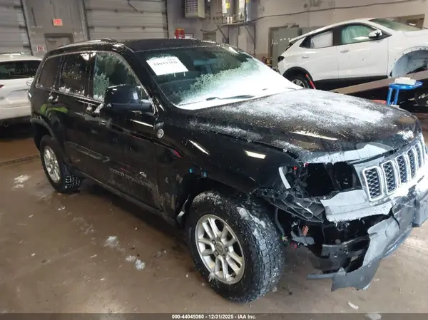 1C4RJFAG5JC105927 2018 JEEP GRAND CHEROKEE - Image 1